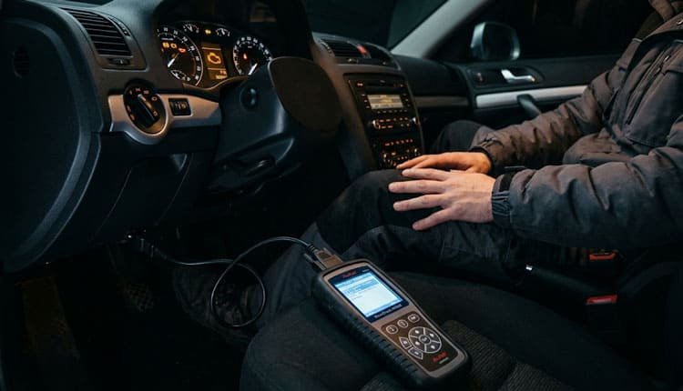 как делать компьютерную диагностику на Skoda